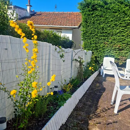 Les Sables - Proche Plage- Couchage 4 Personnes Apartment *