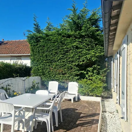 Les Sables - Proche Plage- Couchage 4 Personnes Varaville